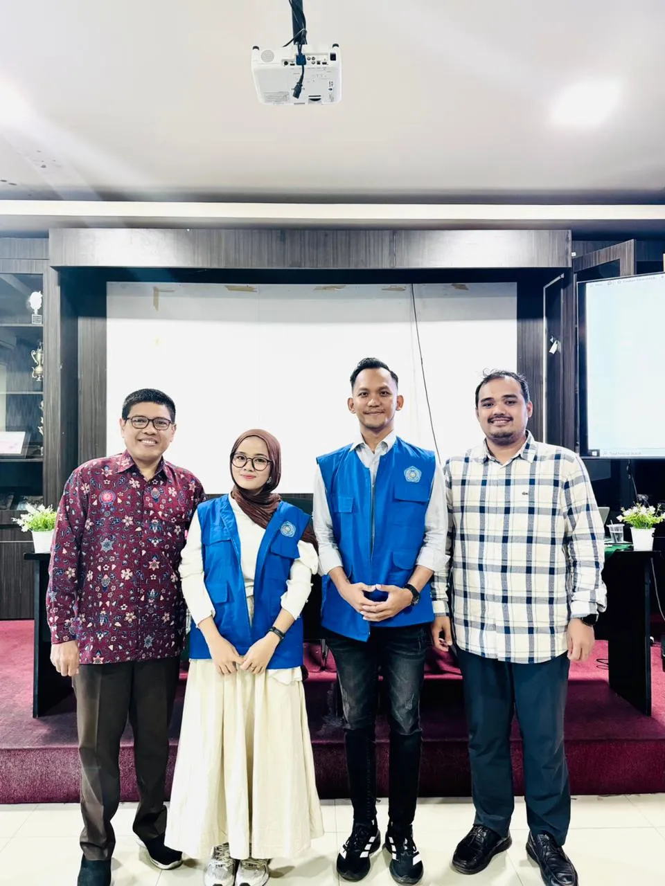 Unismuh Makassar Berangkatkan 59 Mahasiswa Ilmu Pemerintahan untuk Magang di 16 Instansi