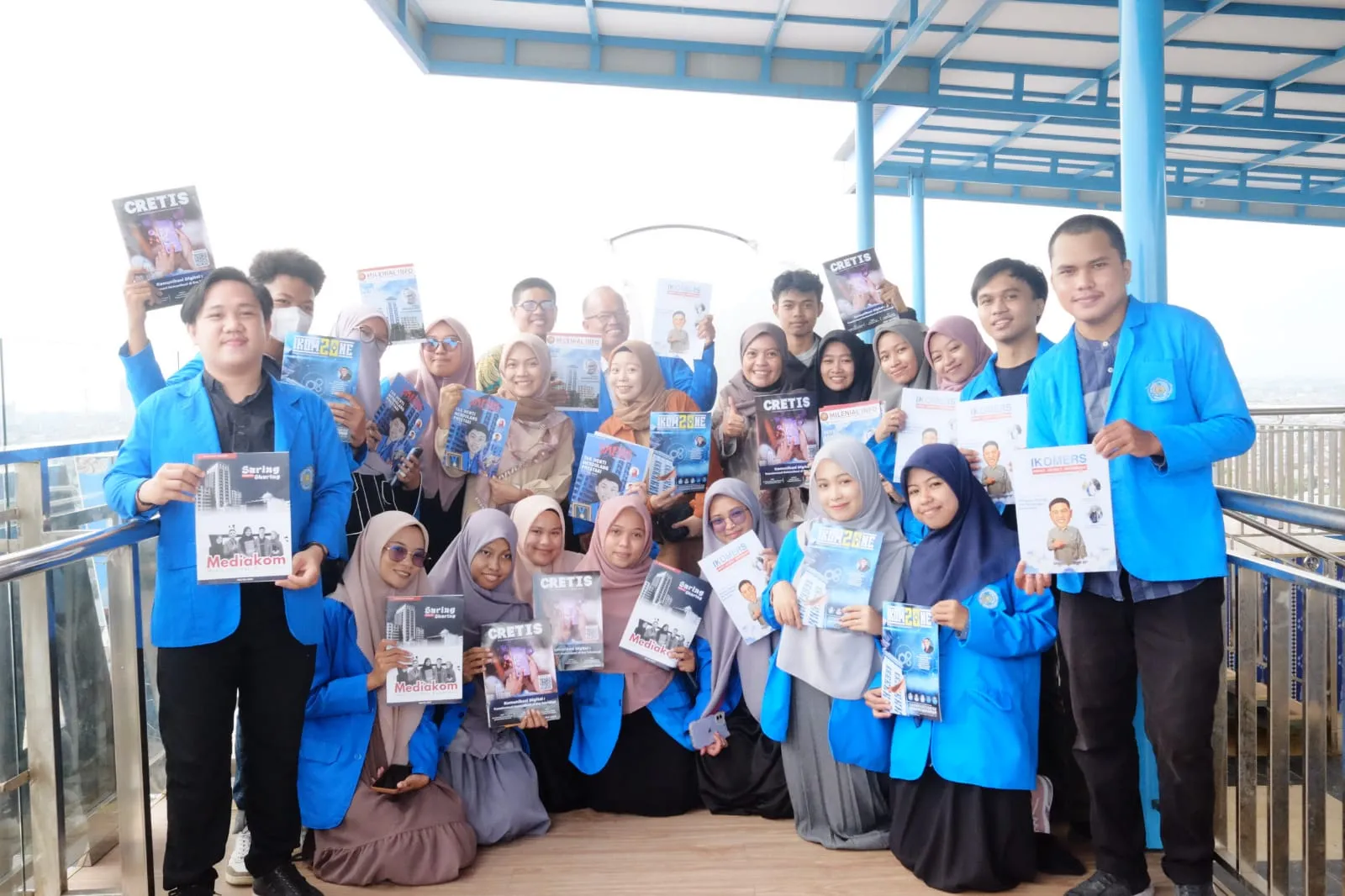 Kembangkan Kreativitas, Mahasiswa Ilmu Komunikasi Unismuh Makassar Launching Majalah Digital