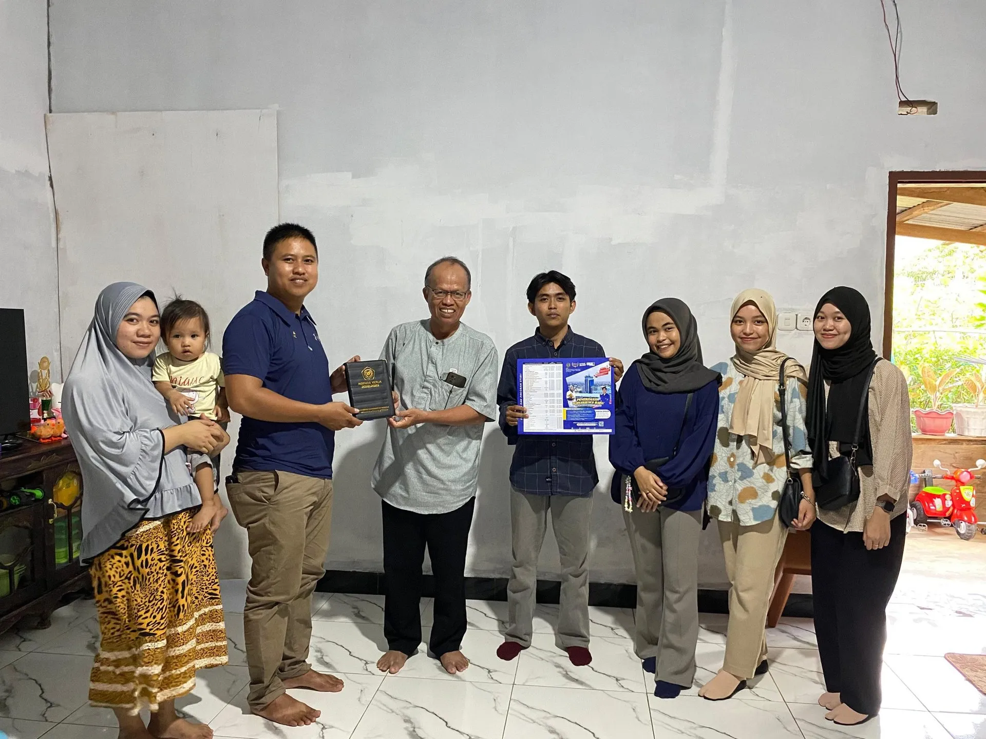 Mahasiswa Ilmu Komunikasi Unismuh Makassar Survei Lokasi Kuliah Lapangan di Dusun Orang Bugis Bollangi Timbuseng Gowa