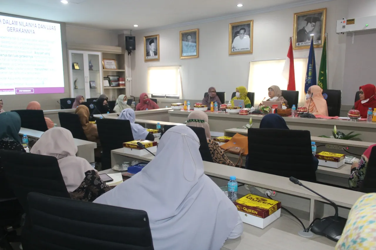 Baru Dilantik Sehari, Komunitas Aisyiyah Unismuh Gelar Kuliah Tamu