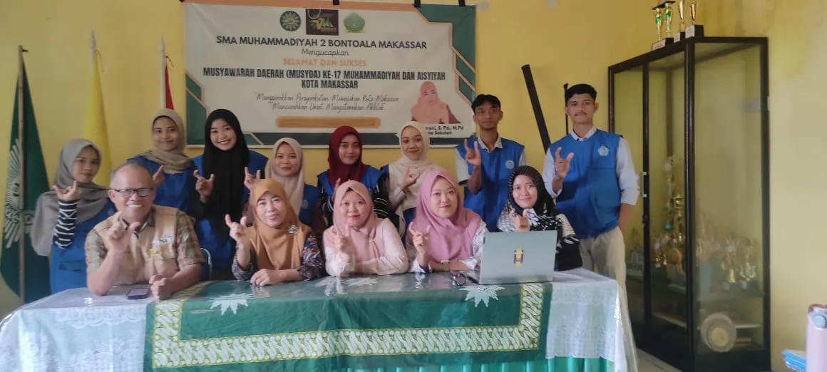 Dari Kampus ke Sekolah, Mahasiswa KKP Fisip Unismuh Bangun Kolaborasi Bantu SMAMuhammadiyah 2 Bontoala Go Digital