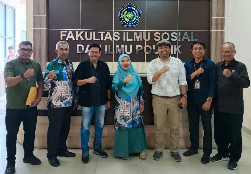 Mahasiswa Fisip Unismuh Makassar Rencana KKP XXIX di Kantor Bawaslu Soppeng