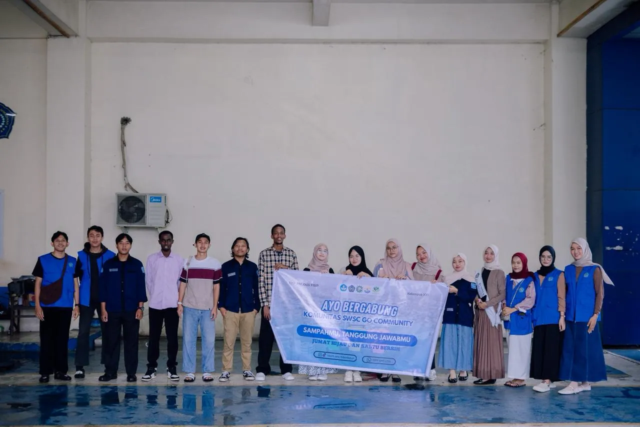 Mahasiswa Internasional Ikut Gerakan Kampus Hijau di Unismuh Makassar