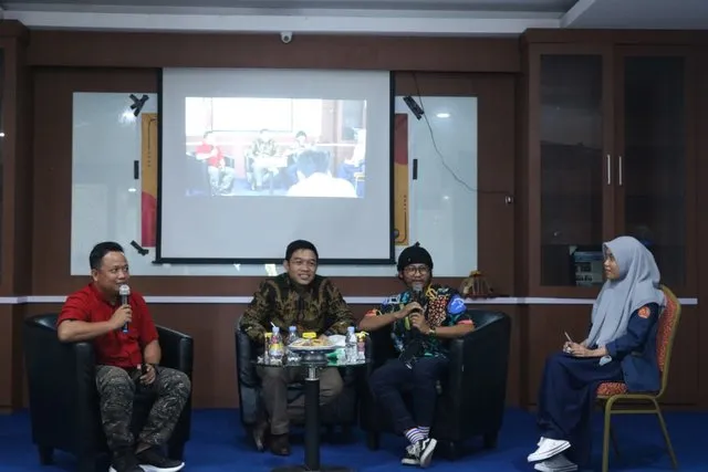 Humanikom Unismuh Makassar Gelar Seminar Generasi Milenial dan Media Sosial