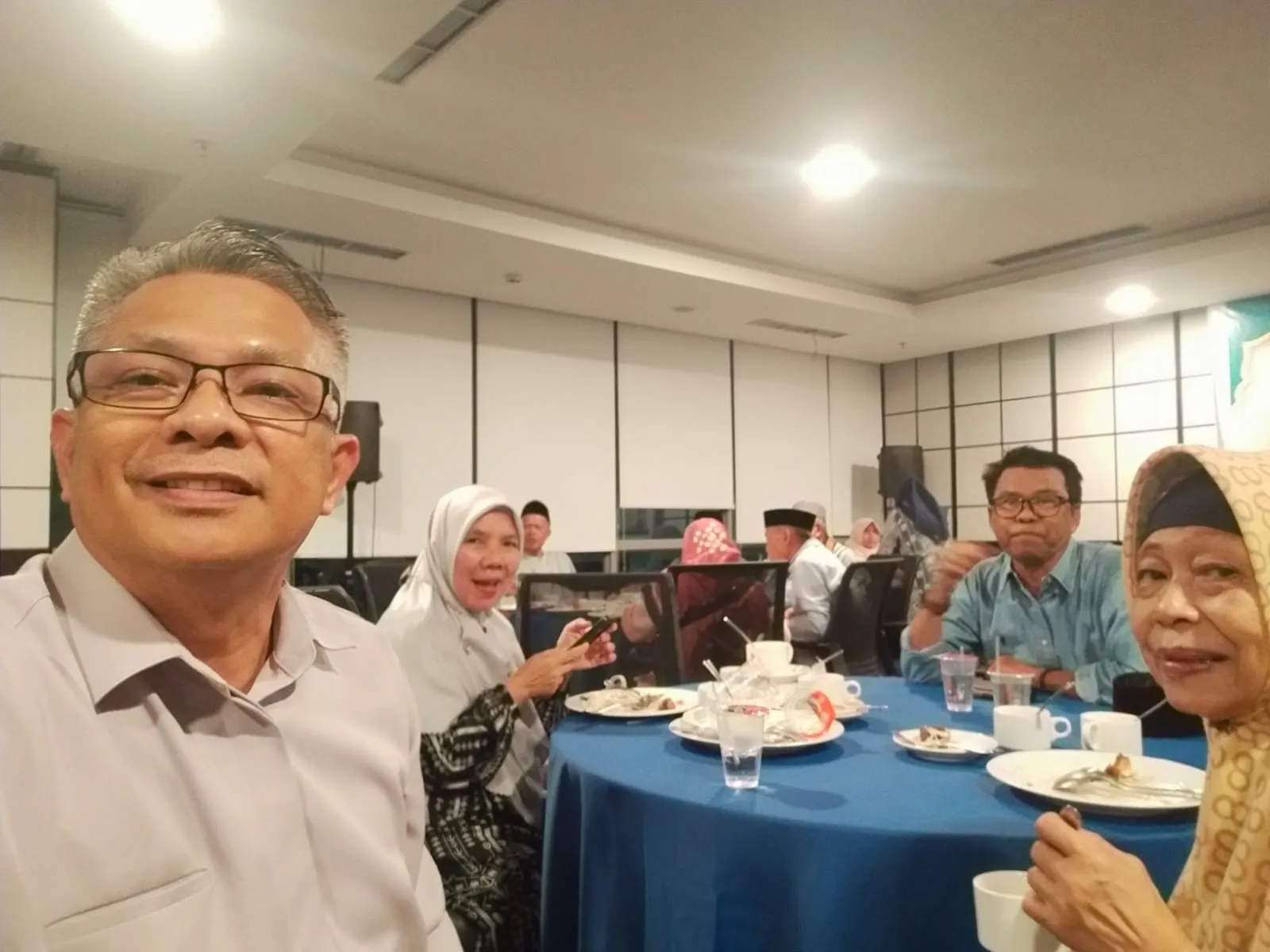 Dosen dan Tenaga Kependidikan FISIP Unismuh Makassar Gelar Pengajian dan Buka Puasa Bersama