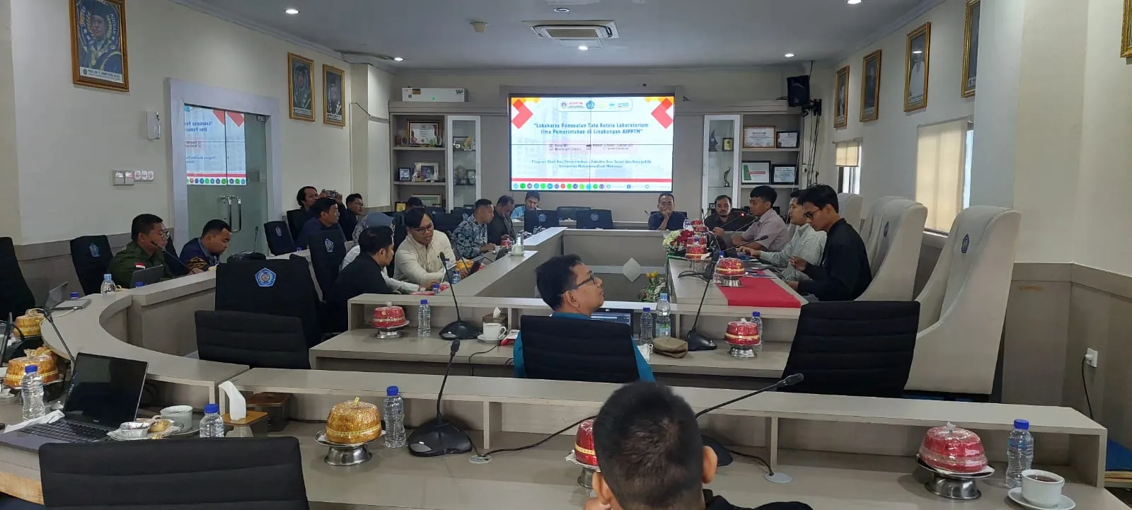 Lokakarya Sinkronisasi Mata Kuliah Berbasis Laboratorium Program Studi Ilmu Pemerintahan PTM di Unismuh