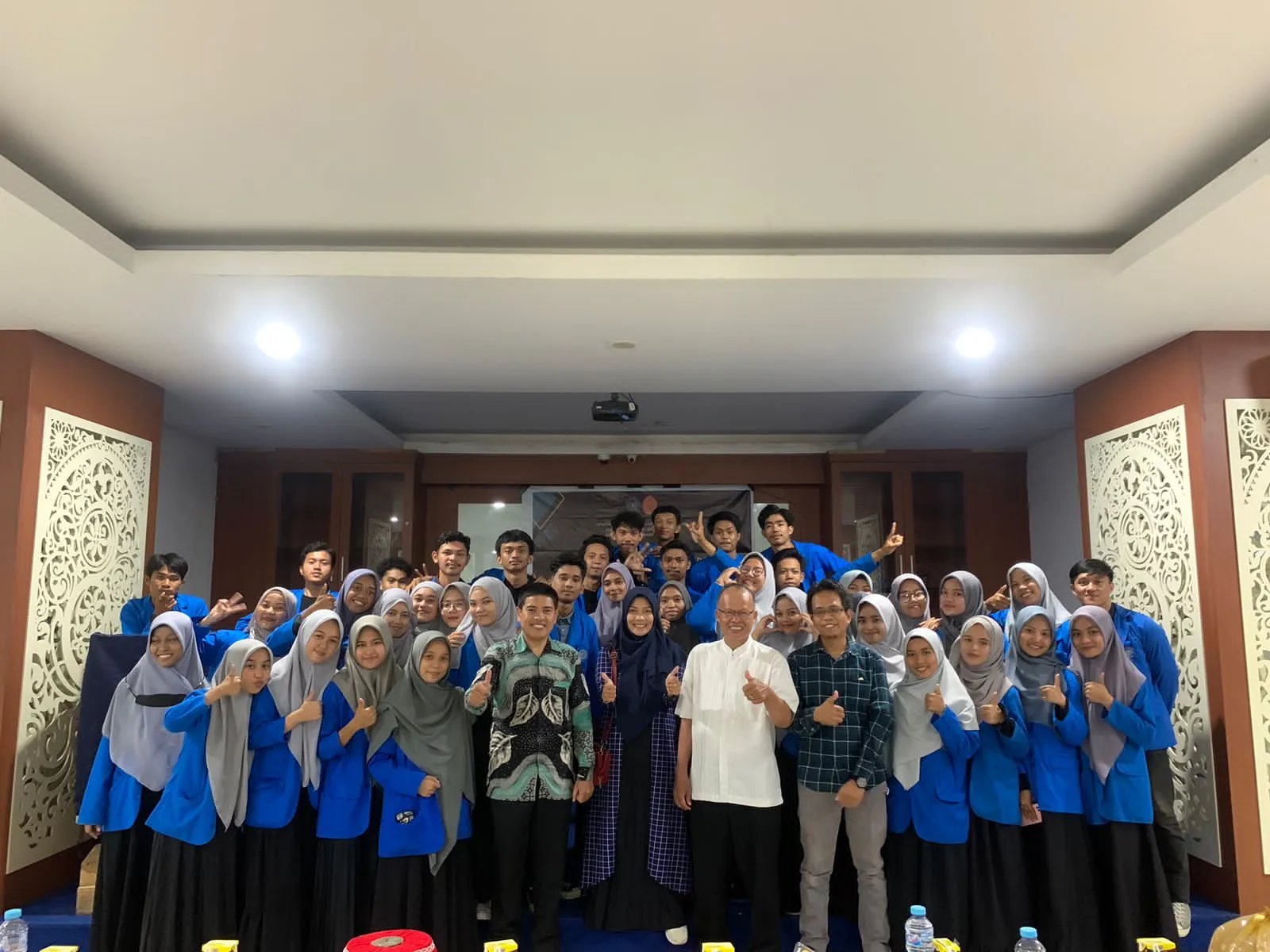 Humanikom Unismuh Gelar Pelantikan dan Raker